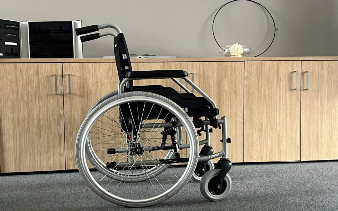 “Pametno trošiti, još pametnije birati”: cijena, ergonomija i gdje NE štedjeti sa sklopivim invalidskim kolicima